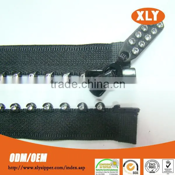 High Quality Double Row Puller Rhinestone Zipper , Cloth Zipper photo-3