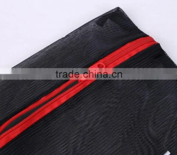 YIWU RODA 100% Polyester Mesh Square Black Embroidery Laundry Bag photo-4