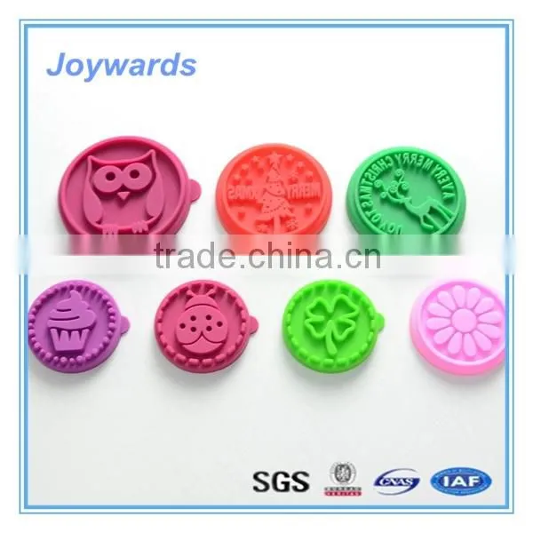 Silicone Stamp Cake Tool With Wooden Handle photo-2