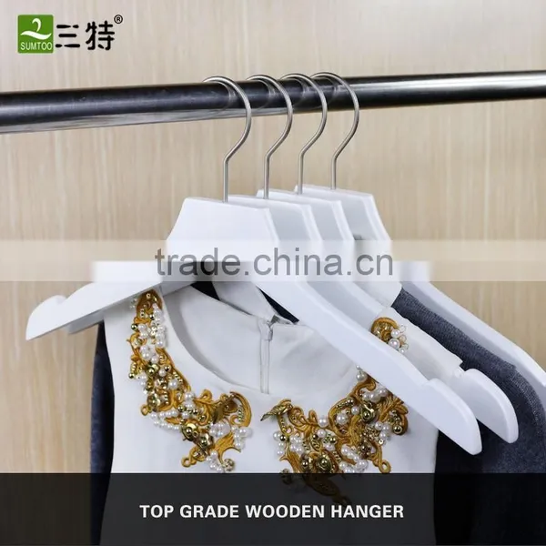 Best Quality White Wooden Hangers Wholesale photo-2