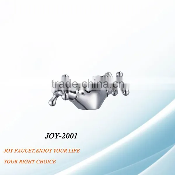 TWO HANDLEWHEEL BIDET FAUCET