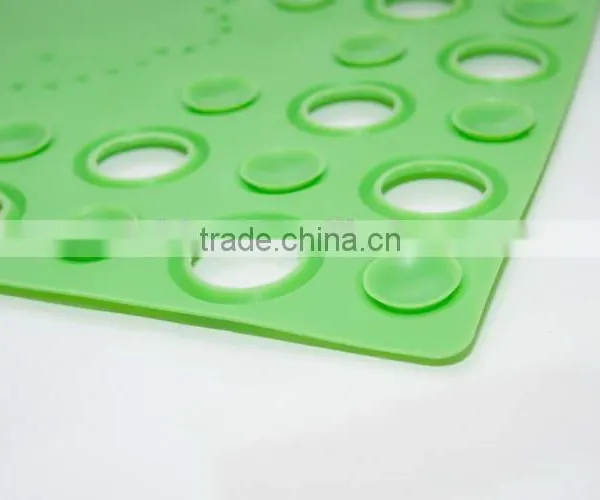 Customized Color Eco Friendly Pvc Plastic Bath Mat photo-5