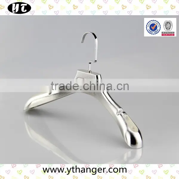 All Kinds of Color Electronic Plated Hanger With Anti-slip Rubber for Clothes photo-5
