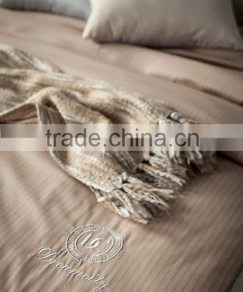 Golden Color Egyptian Cotton Flat Bed Sheet 6 Pcs Comforter Set for Middle East Embroidery Bedding Set photo-2