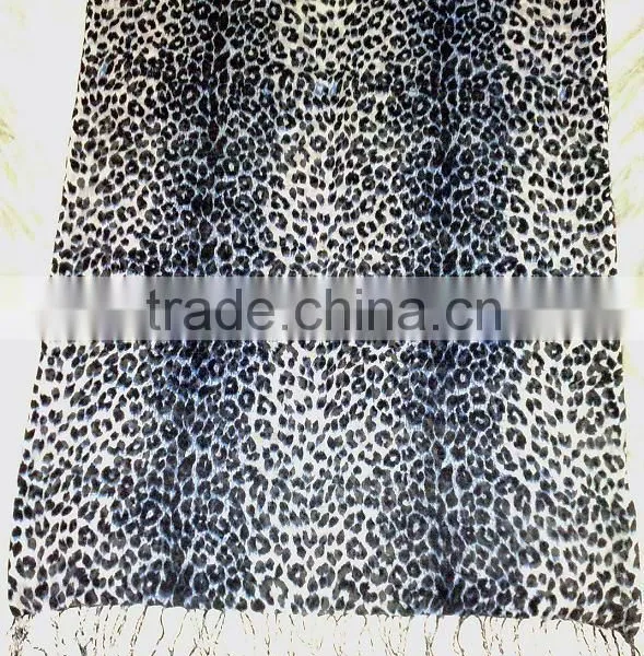 Animal Wool Scarves & Shawl