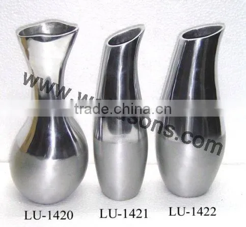 Beautiful New Style Silver Finish Home Decoration Metal Vase photo-4