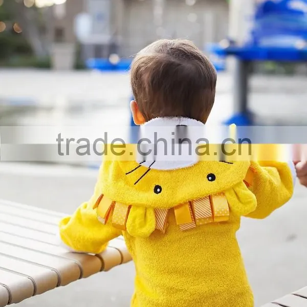 Yellow Lion Terry Cotton Hooded Bathrobe for Promotion photo-5