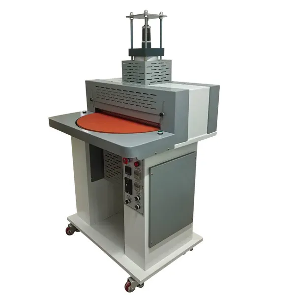 Rotary Disc Lining Machine for Shoe Upper Lining Material With Glue Activation photo-2