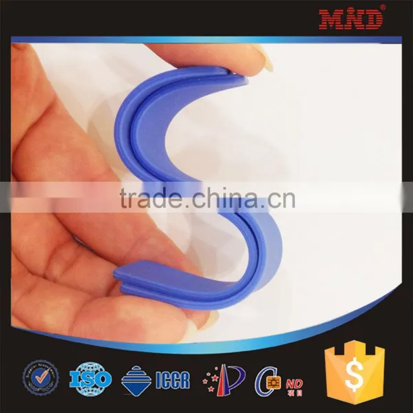 MDL52 13.56mhz Hf/860~960mhz Uhf Reusable Rfid Silicone Laundry Tag photo-5