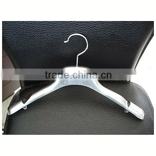 Space Saving Plastic Hanger photo-6