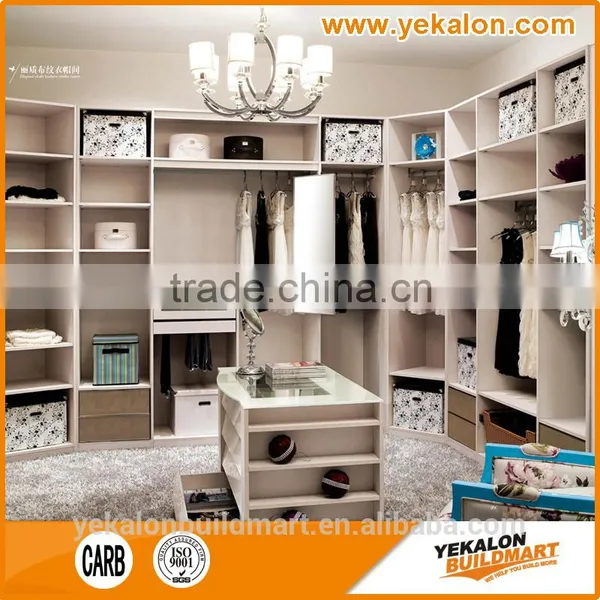 Neat Walk in Closet Bedroom Wardrobe photo-4