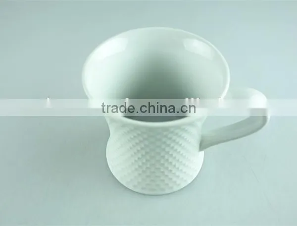 Unique Shape White Ceramic Coffee Mug With Cheap Price in Stock photo-2