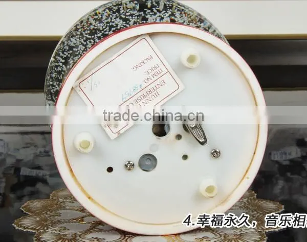 Resin Christmas Snow Globe/Water Globe/Snow Ball for Christmas Decoration photo-6