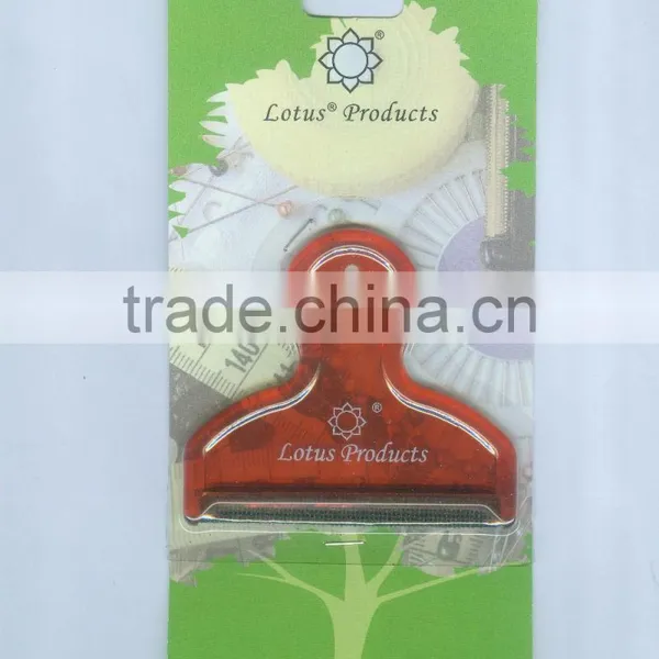 LTS-4 Plastic Cashmere Comb Sweater Comb With Blister Card Packing photo-6