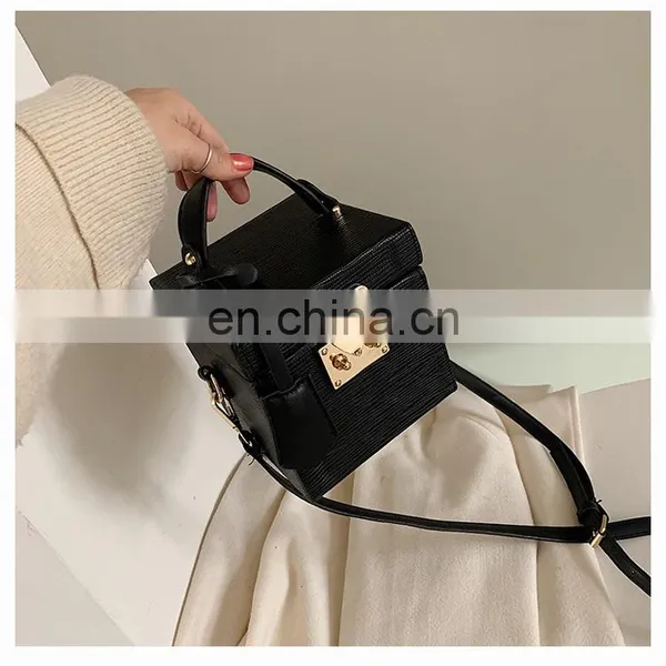 Autumn and Winter Small Bag 2020 New Korean Fashion Small Square Bag Wild Hit Color Lock Box Type Single Shoulder Handbag photo-5