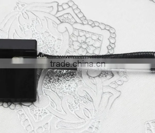 Desktop Black Gel Pen With Telephone String photo-2