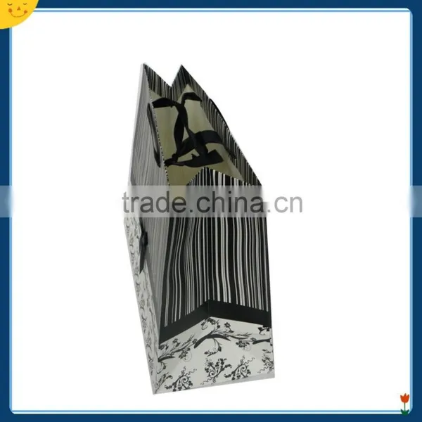 Dark Luxurious Ivory Board Shopping Paper Bag photo-6