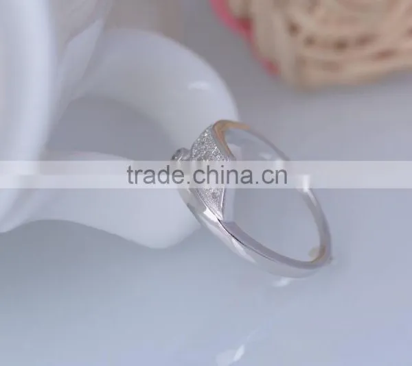 925 Sterling Silver Unique Thin Tie Shaped Ring With Zircon photo-2