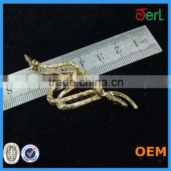 2016 Spring Trend Golden Jewelry Curved Rhinestone Brooch for Garment Decoration photo-6