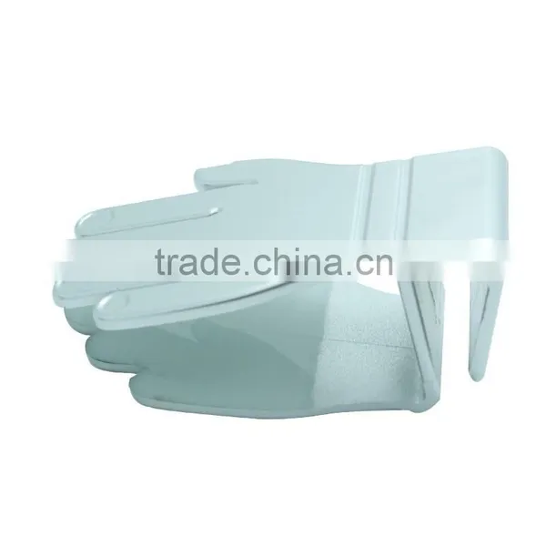 Hand shape lighter holder lighter clip for cigarette pack