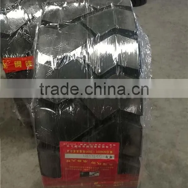 Malaysia Wholesale Tires China Manufacturer Forklift Tire 700-12 photo-4