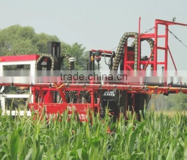 Self Propelled High Clearance Hydraulic Operating 4WD Boom Sprayer With Cabin and Itlay Pump photo-5