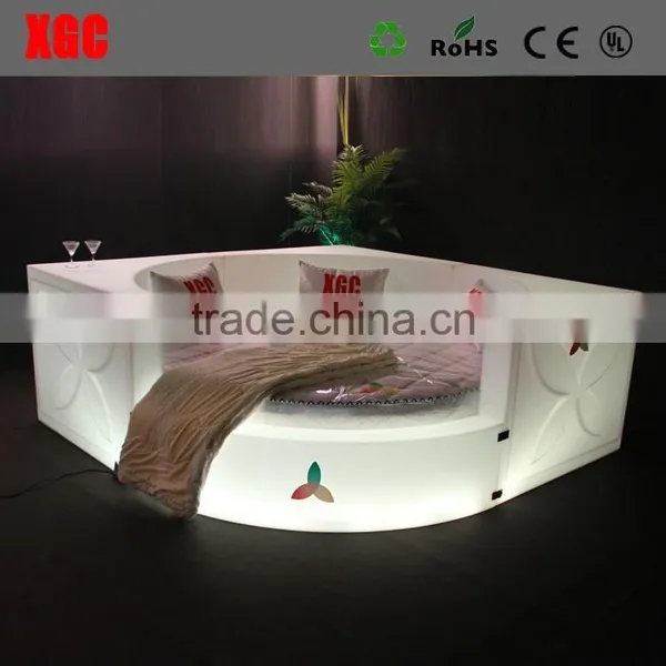 New Design Luxury Cabin Bed With Slide Circle Shape Hotel Bed With LED Lighting photo-4