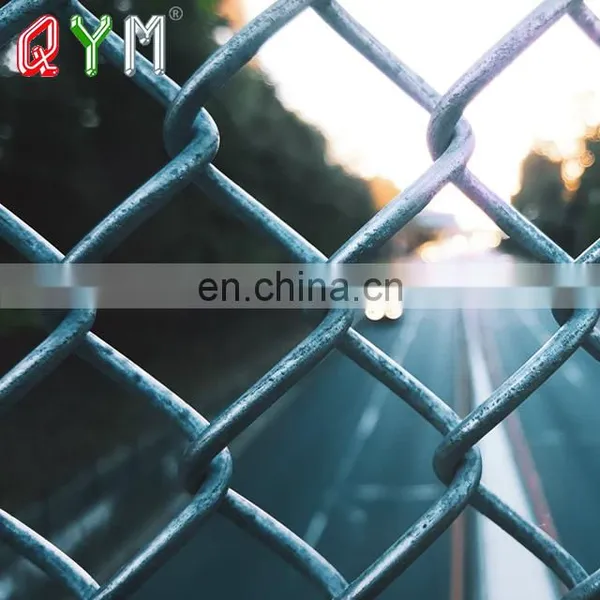 Diamond Wire Mesh Stadium Fence Chain Link Fence photo-4