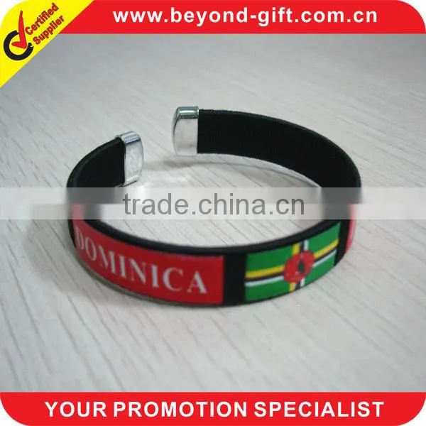 Design Eco-friendly 2014 World Cup Fans Bracelet