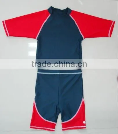 boy's fashionable short sleeve two pieces rash guard
