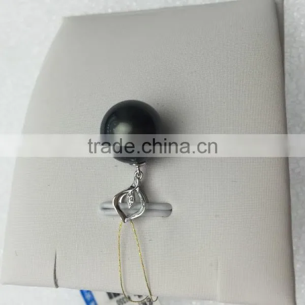 White Gold Necklace Black Tahitian Pearl Pendant photo-2