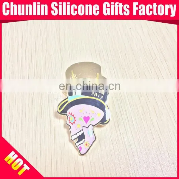 High Quality Enamel Lapel Pin photo-5