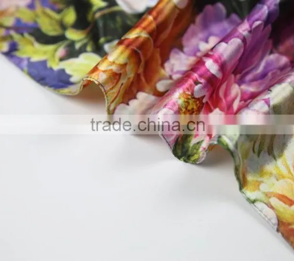 Silk Fabric Chiffon Silk Scarf Digital Floral Decent Printed Fashionable Scarf photo-5