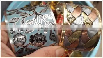 SIXTH SENSE Metal Acrylic Bangles photo-3