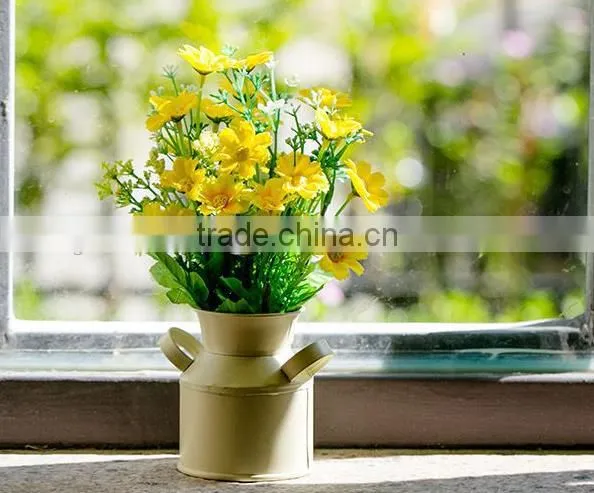 French Country Vintage Style Rustic Metal Garden Decor Bucket / Centerpiece Vase / Flower Holder photo-2