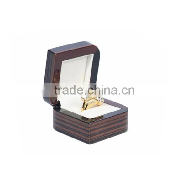 Decorative Hot Design Fancy Ring Display Box photo-2