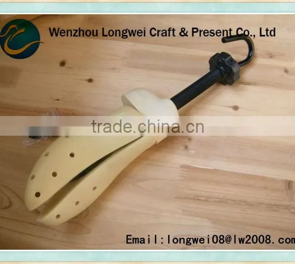 Deft Design Quality Assured Aromatic Cedar High Heel Clear Shoe Tree