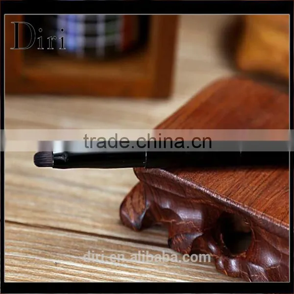 New Design Synthetic Hair Cosmetic Lip Brush photo-5