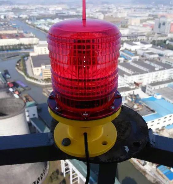 Kaifeng Solar Medium-intensity Type b Aviation Obstruction Lights With Synchronous and Same Frequency for Building Signal Lights on Community Rooftops photo-3