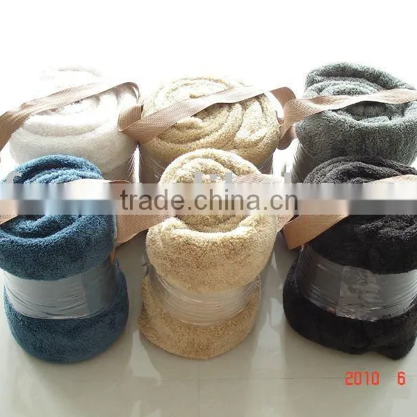 Polyester Faux Fur Blanket