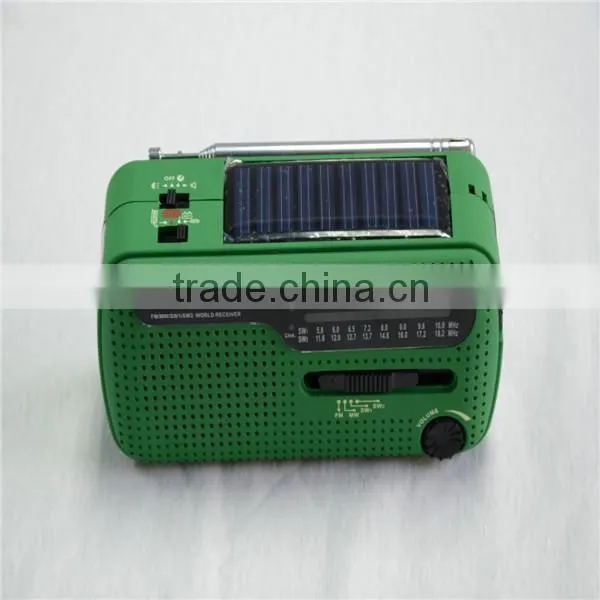 Design Solar Emergency Radio, Hand Crank to Wind Up, Flashlight, Phone Charger, Green photo-3