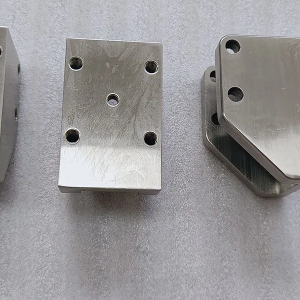 CNC Milling AISI304 304 Stainless Steel Base Body Parts With Bright Polished Finish photo-4