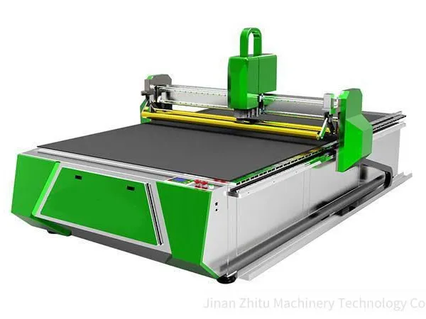 Supply of Xinjiang Fully Automatic Composite Material Cutting Machine, Model Zt2518 Vibrating Knife Cutter photo-5