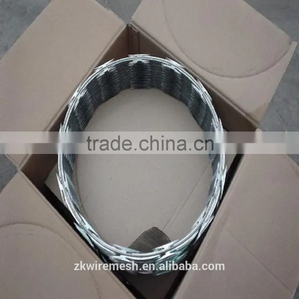2015 Low Price High Quality Military Razor Wire/Concertina Wire/Razor Barbed Wire photo-3