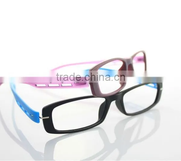 2013 News Frames TR-90 1104