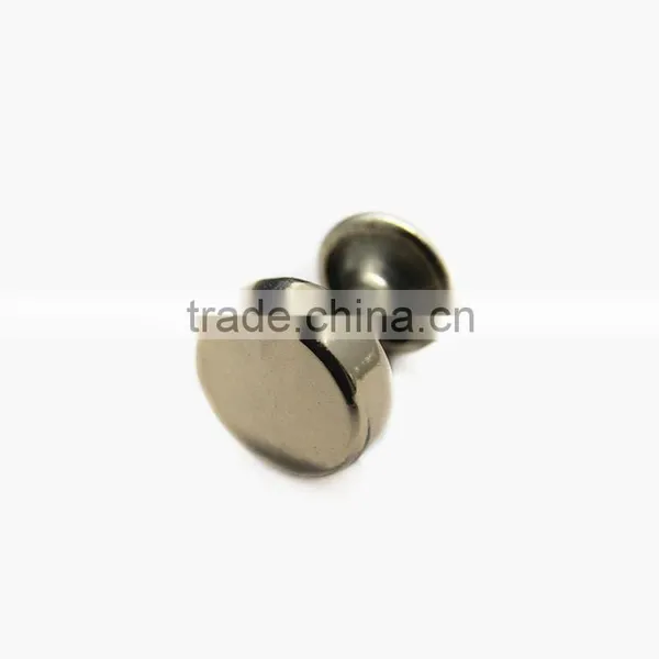 Custom Fashion Metal Flat Head Rivets And Studs For Leather Bag photo-3
