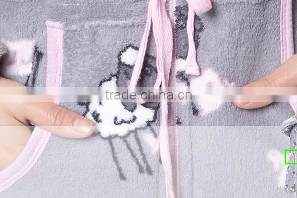 China Manufacturer 100% Polyester Bath Robe for Women Sleepwear photo-5