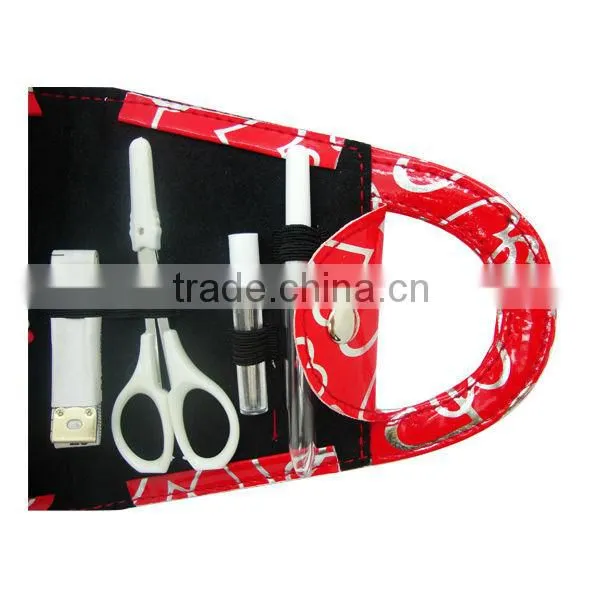 PVC Pouch Heart Patterns Sewing Manicure Set Gift for Mother Sewing Kit Sewing Set photo-4