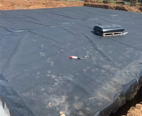 HDPE Geomembrane Liner, 8 Meters Wide, 210 Meters Long, and 1.0mm Thick photo-3