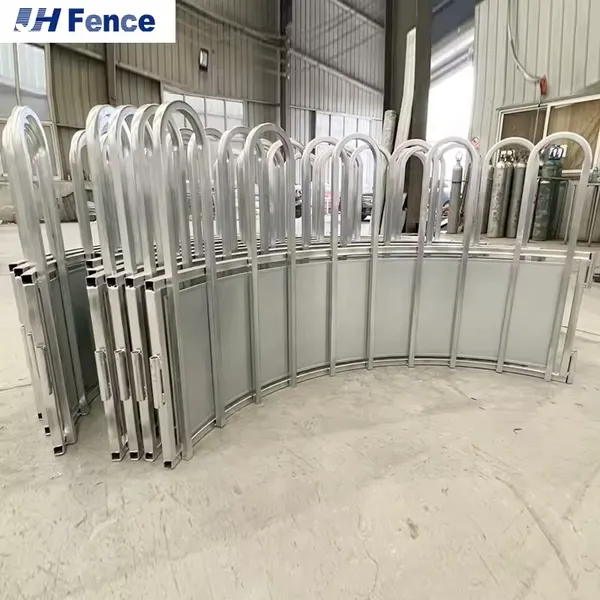 Round Type Assembled Steel Feeder Cattle Hay Saver Large Oval Horse Cow Hay Ring Feeder photo-2